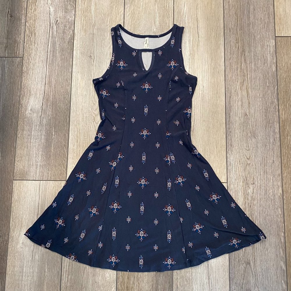 Juniors sleeveless Mudd dress XS